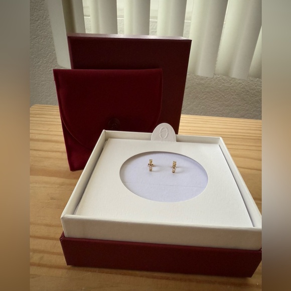 NWB 14K Gold Heart Huggie Earrings - Picture 4 of 9